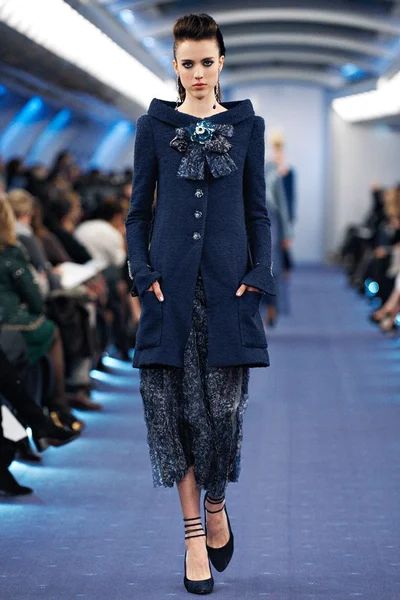 Look 19